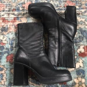 Vtg 90s chunky block heel platform boots